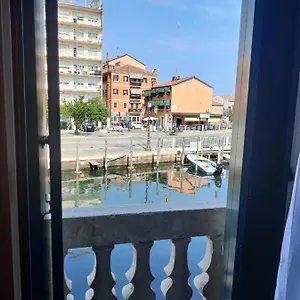 https://ada-canal-house.hotelinveneto.com