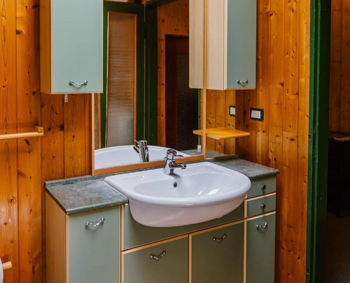Cozy Castello Apartment Manerba del Garda