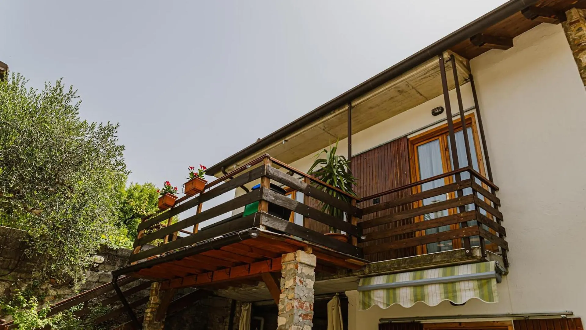 Cozy Castello Apartment Manerba del Garda