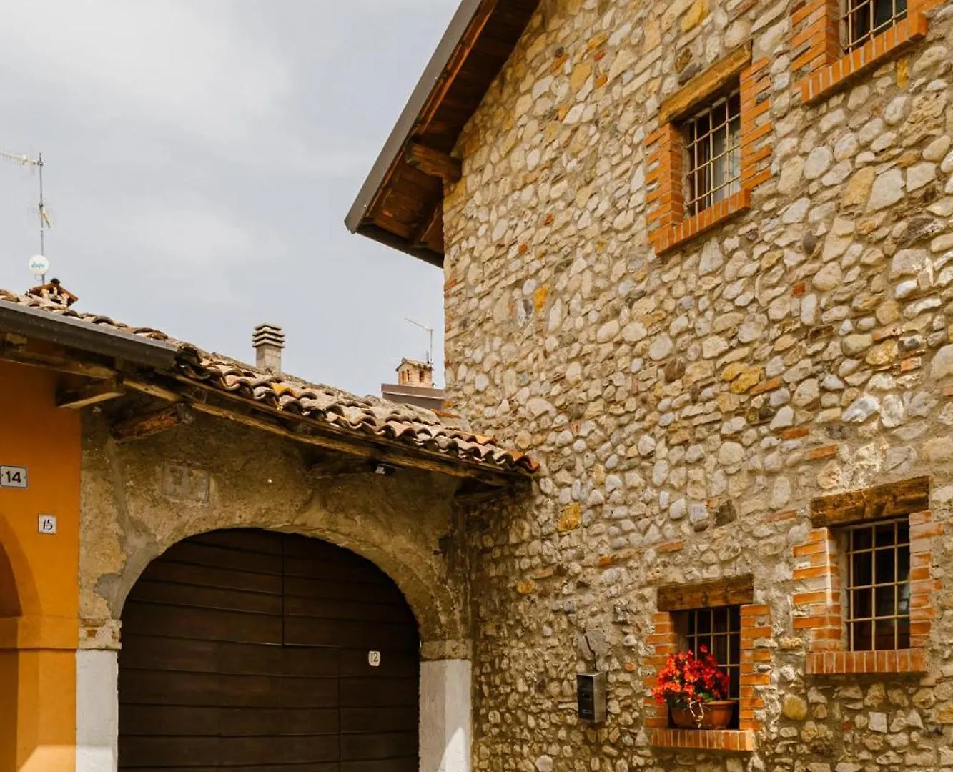 Cozy Castello Apartment Manerba del Garda